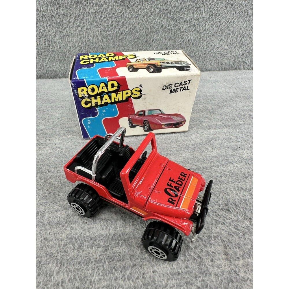 ROAD CHAMPS Vintage Die Cast #24 Coyote Red Jeep T5